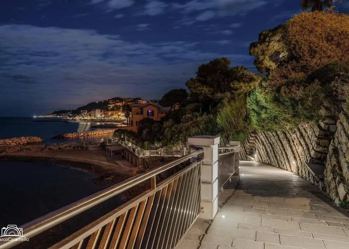 Casa Marina 50 Mt Dal Mare Διαμέρισμα Imperia